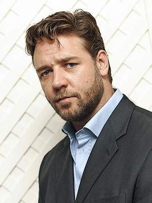 russell crowe taille poids